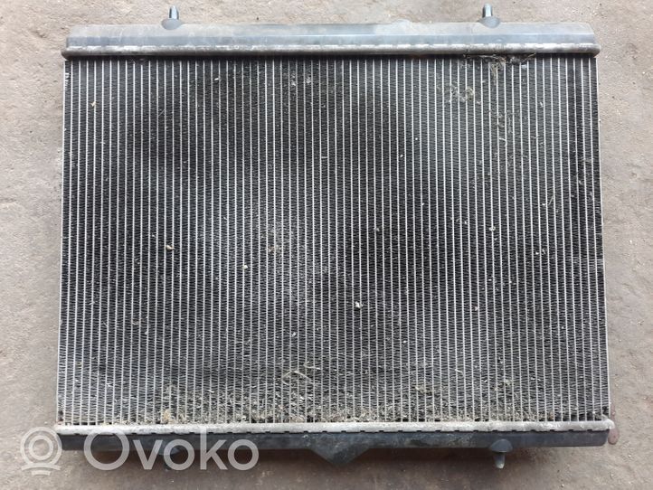 Peugeot 5008 Radiateur de refroidissement 9682477580