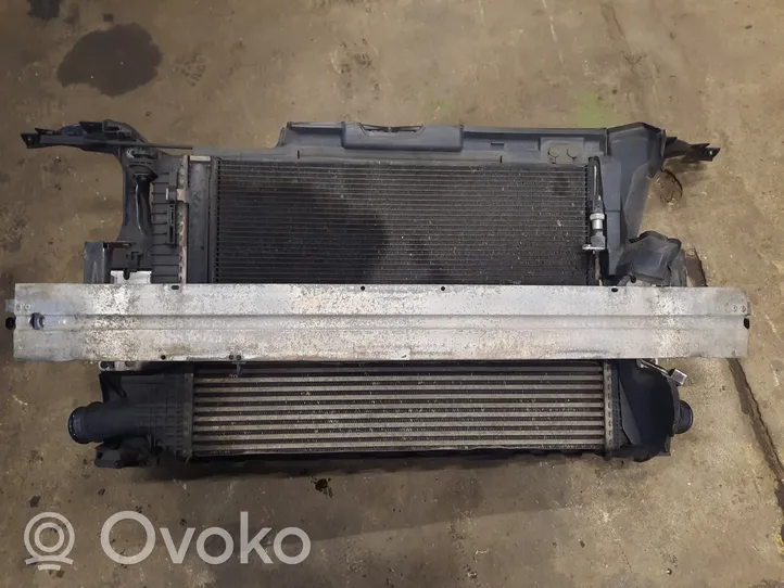 Audi Q5 SQ5 Комплект радиатора 8K0260401T