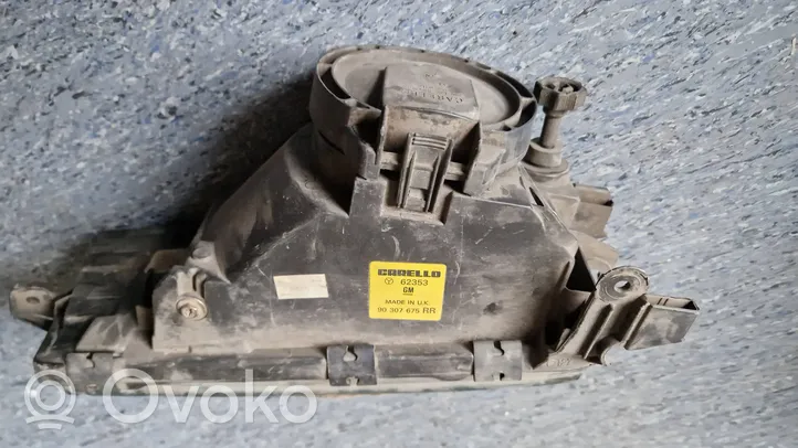 Opel Vectra A Lampa przednia 90307675