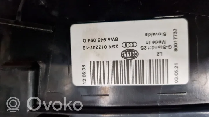 Audi A4 S4 B9 Aizmugurējais lukturis pārsegā 8W5945094D