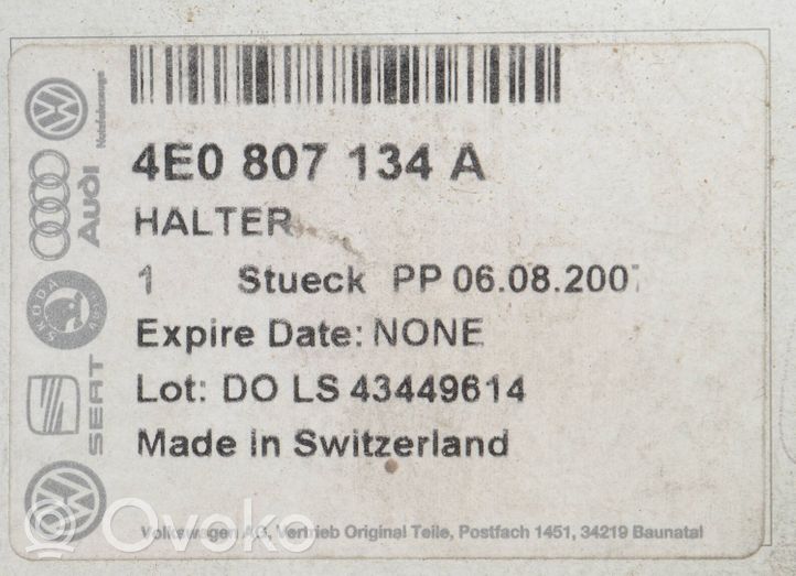 Audi A8 S8 D3 4E Etupuskurin poikittaistuki 4E0807134A
