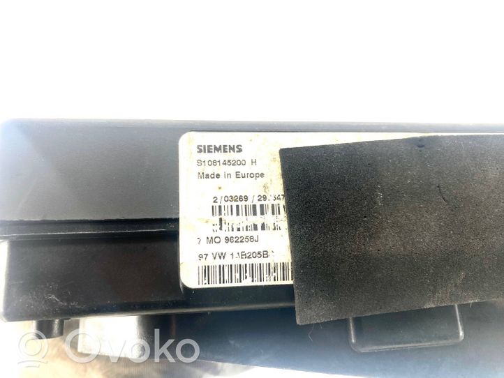 Ford Galaxy Fuse module 7m0971882a