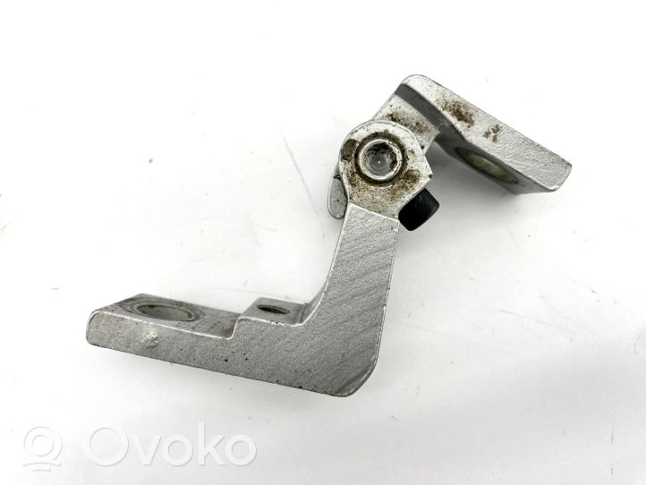 Audi A3 S3 A3 Sportback 8P Front door upper hinge 