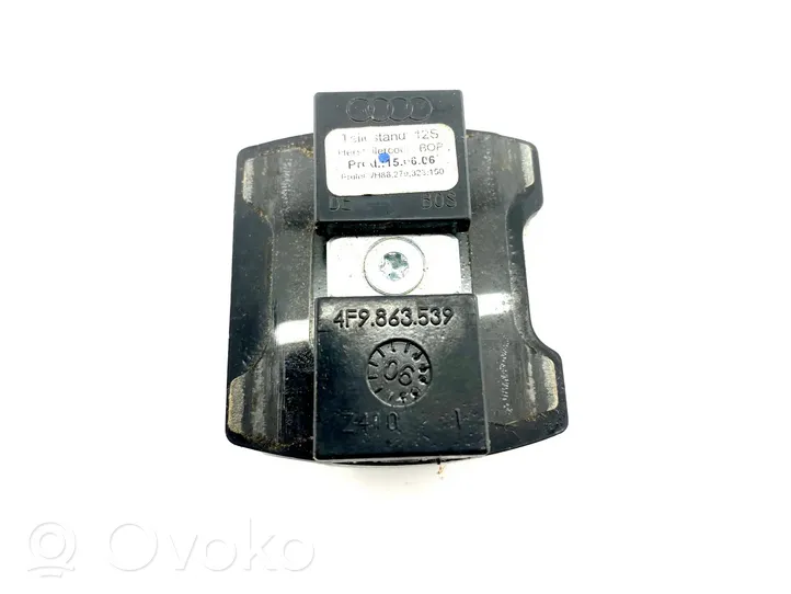 Audi A6 S6 C6 4F Fissaggio gancio/anello 4F9863539