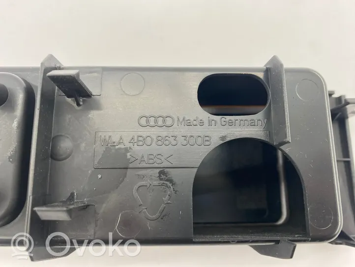 Audi A6 S6 C5 4B Mantu nodalījums 4B0863300B