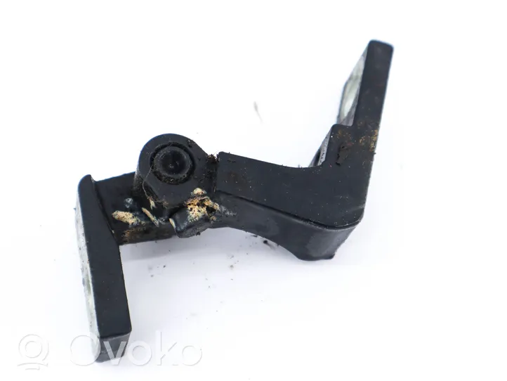 Audi A3 S3 A3 Sportback 8P Front door upper hinge 8E0831402B