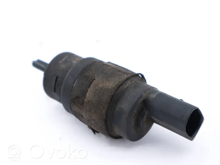 Audi A5 8T 8F Pompe de lave-glace de pare-brise 8K5955647