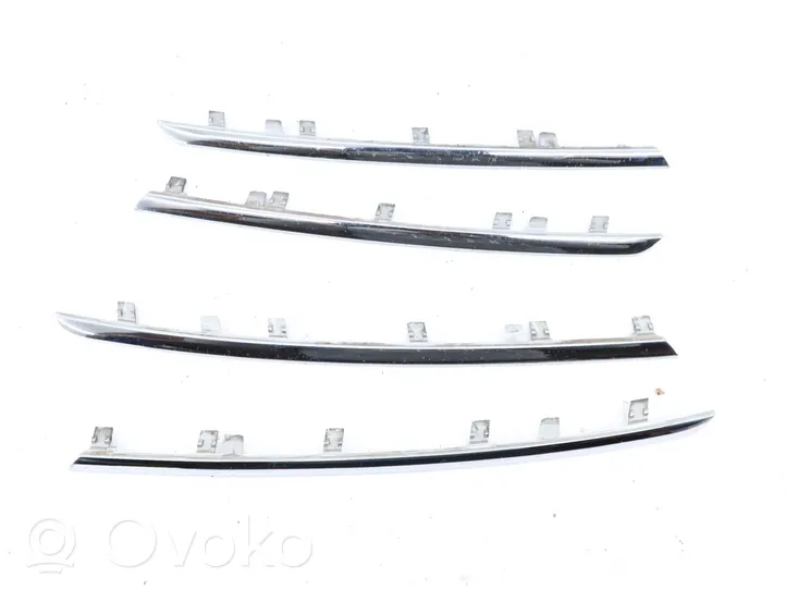 Volkswagen PASSAT CC Maskownica / Grill / Atrapa górna chłodnicy 044837