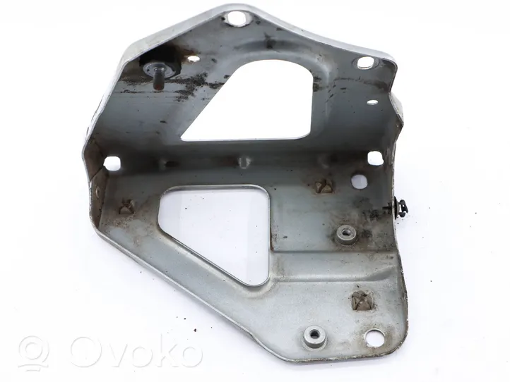 Audi A6 S6 C6 4F Supporto di montaggio del parafango 4f0821135b