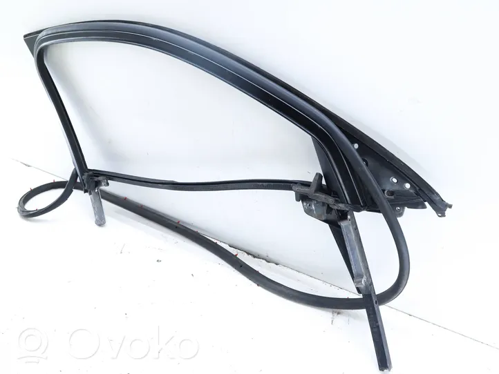 Audi A8 S8 D3 4E Front door window/glass frame 4E0837607F