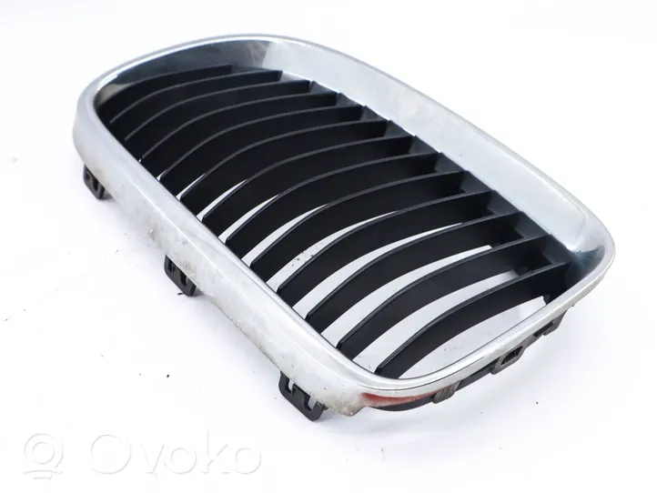 BMW 3 E92 E93 Front bumper upper radiator grill 7254967