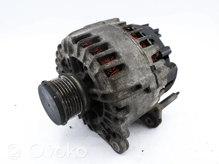 Volkswagen PASSAT CC Generatore/alternatore 03L903023E