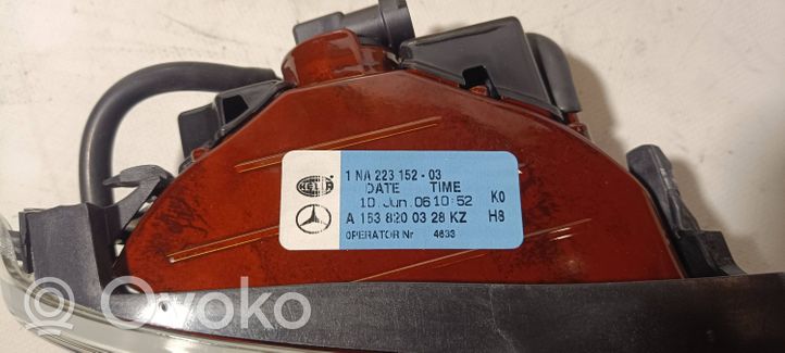 Mercedes-Benz ML W163 Światło przeciwmgłowe przednie 1638200328