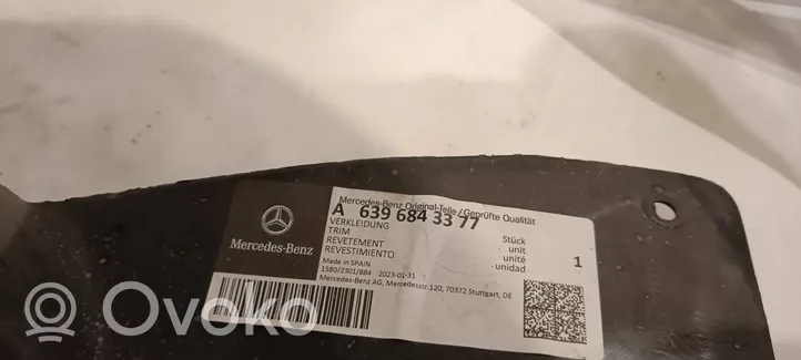 Mercedes-Benz Vito Viano W639 Takapyörän sisälokasuojat A6396843377