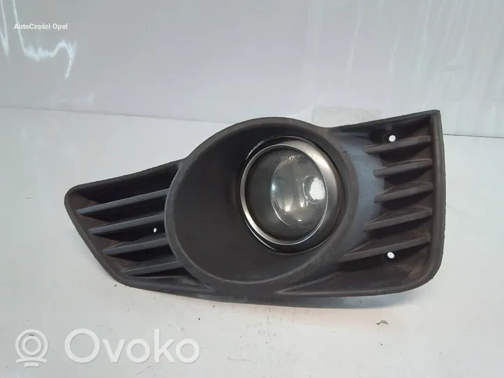 Opel Tigra B Światło przeciwmgłowe przednie 89202513