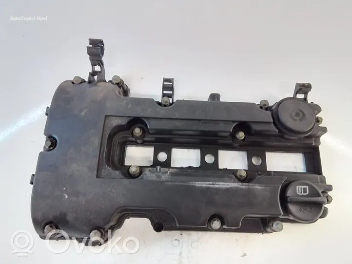 Opel Astra J Copertura per bilanciere albero a camme 55561426