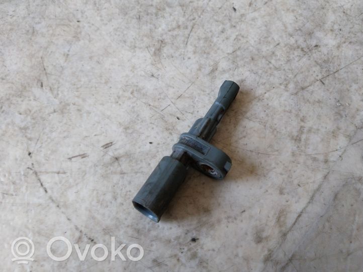 Volkswagen PASSAT B8 Pakaļējais bremžu ABS sensors WHT003864A