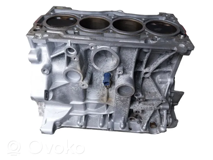 Volkswagen PASSAT B8 Blok silnika 04E103023BS