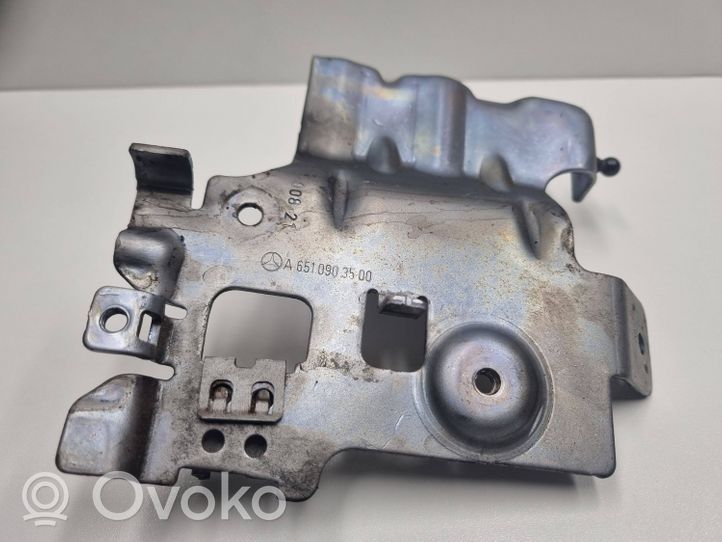 Mercedes-Benz Sprinter W907 W910 Altra parte del vano motore A6510903500