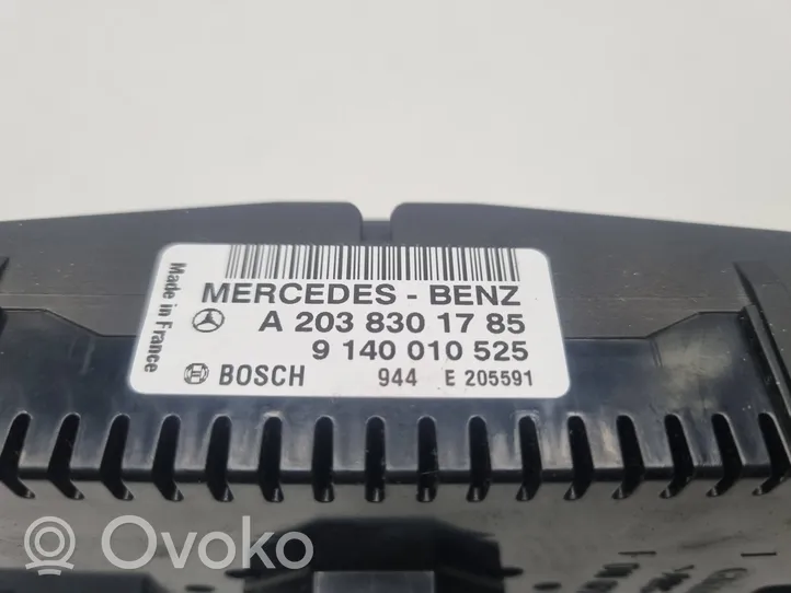 Mercedes-Benz C W203 Panel klimatyzacji A2038301785