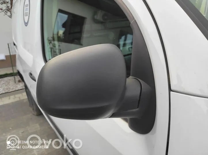 Renault Kangoo II Kita išorės detalė 