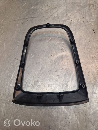 Nissan X-Trail T32 Rivestimento freno a mano 969UA4CE0A