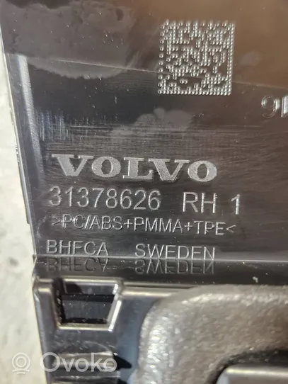 Volvo S90, V90 Takaoven lasin muotolista 31378626