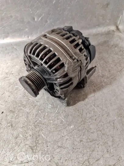 Volkswagen Golf VI Generatore/alternatore 03C903023A