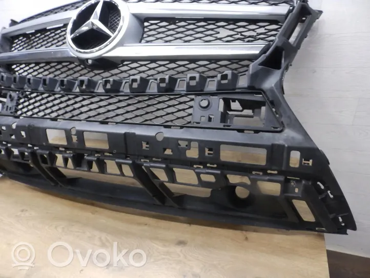 Mercedes-Benz GL X166 Grille calandre supérieure de pare-chocs avant A1668802803