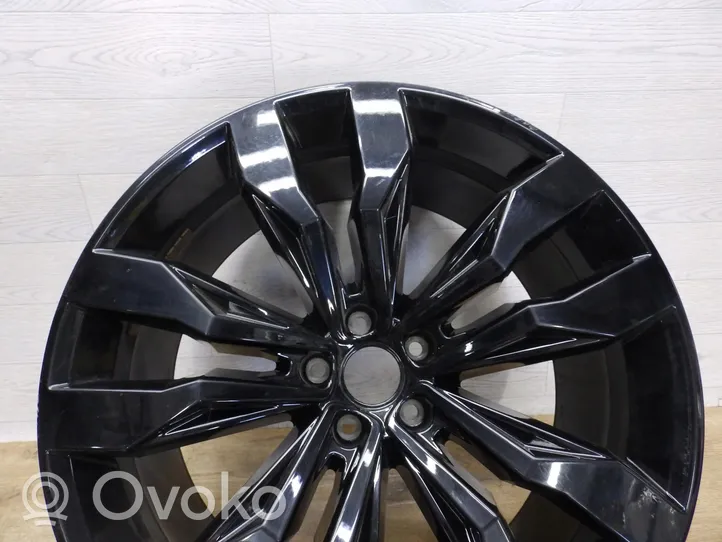 Volkswagen Touareg III R21 alloy rim 