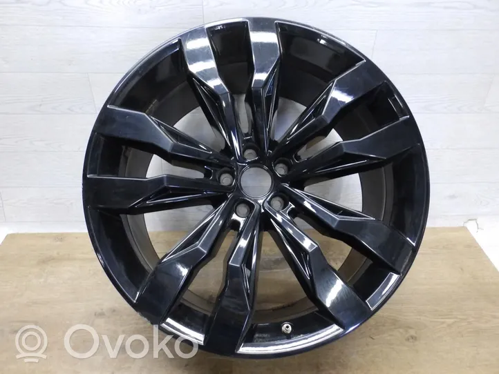 Volkswagen Touareg III R21 alloy rim 