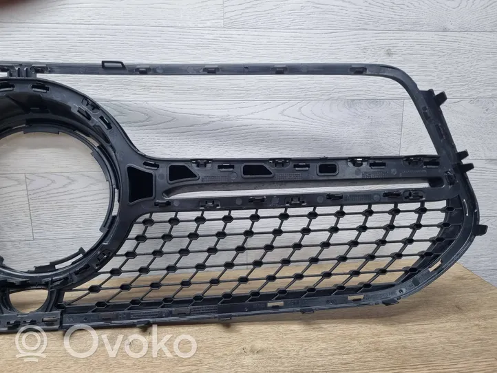 Mercedes-Benz GLE W167 Maskownica / Grill / Atrapa górna chłodnicy A1678886000