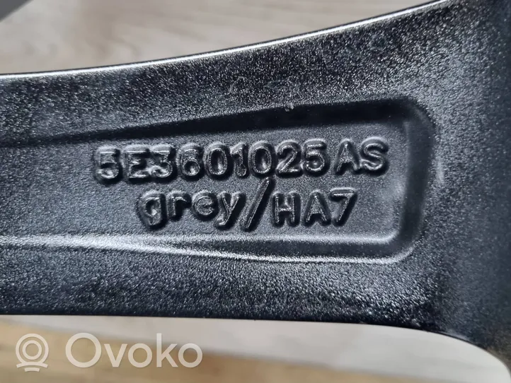 Skoda Octavia Mk4 Cerchione in lega R18 5E3601025AG