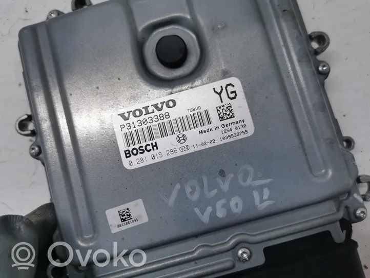 Volvo V60 Komputer / Sterownik ECU silnika 