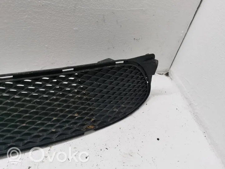 Mercedes-Benz A W177 Grille inférieure de pare-chocs avant 