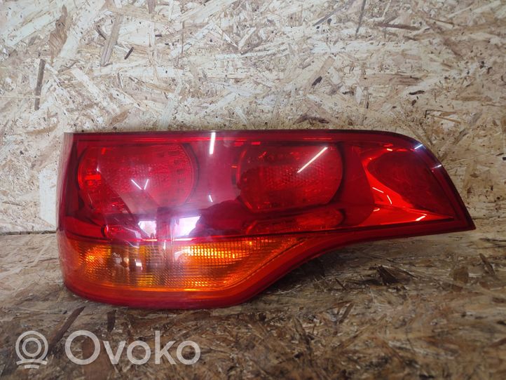 Audi Q7 4L Lampa tylna 027330132