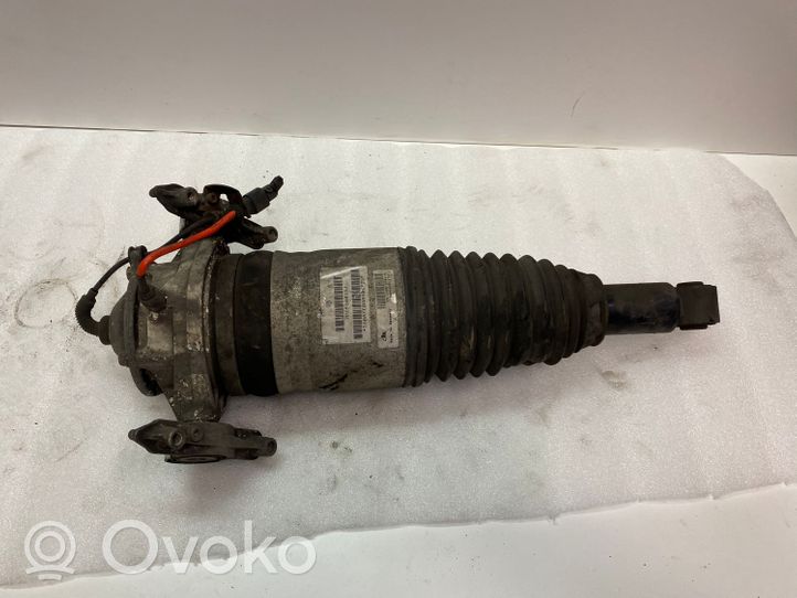 Volkswagen Touareg II Ammortizzatore posteriore a sospensione pneumatica 7P6616019J