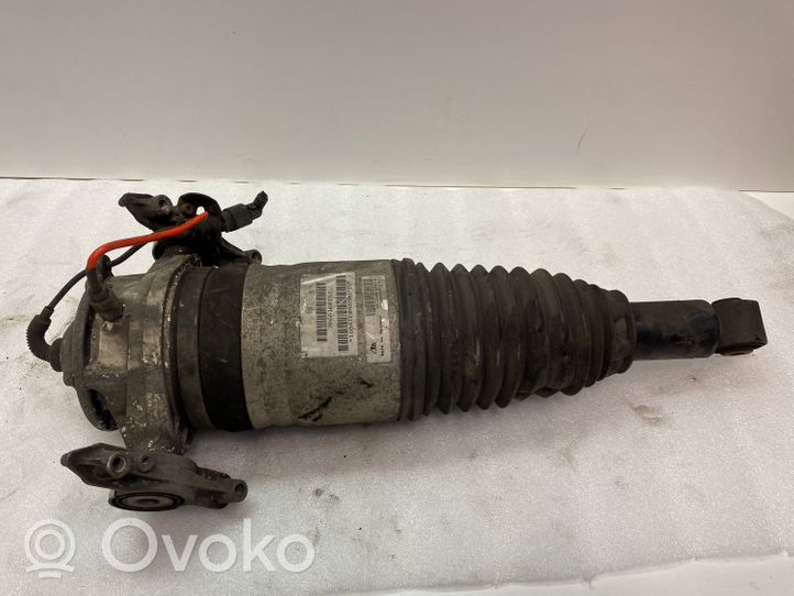 Volkswagen Touareg II Ammortizzatore posteriore a sospensione pneumatica 7P6616019J