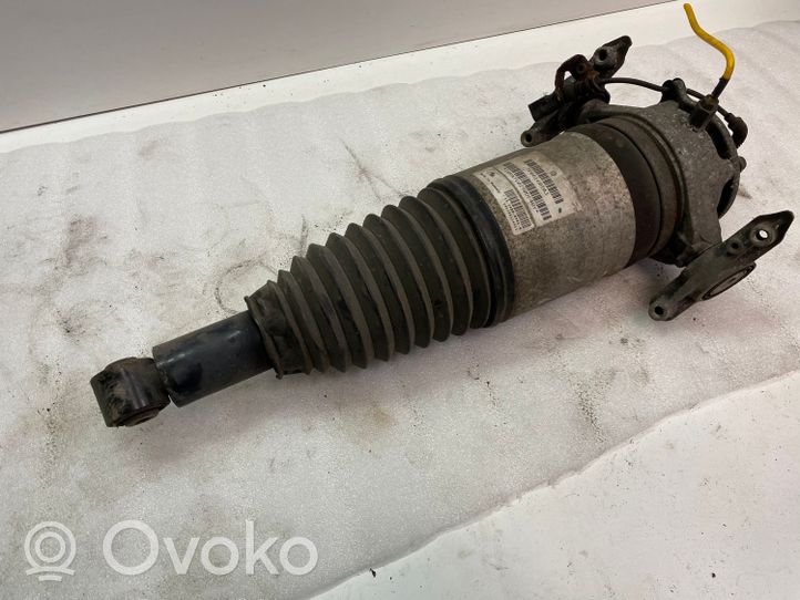 Volkswagen Touareg II Ammortizzatore posteriore a sospensione pneumatica 7P6616020J