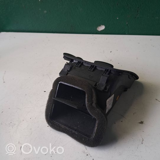 Volkswagen PASSAT B6 Copertura griglia di ventilazione laterale cruscotto 05703001