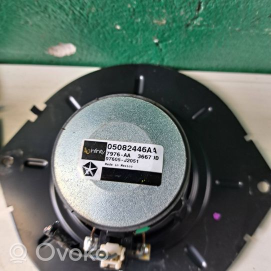 Chrysler Voyager Kit système audio 05082446AA