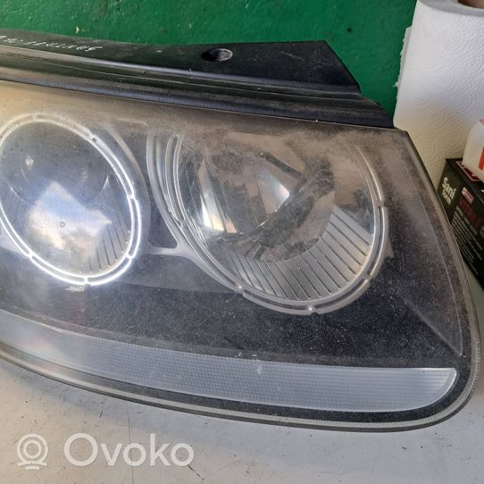 Hyundai Santa Fe Lampa przednia 