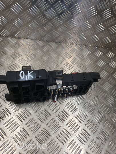 Volvo S80 Fuse box set 518828108