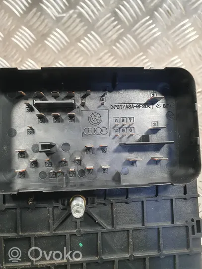 Volkswagen PASSAT B6 Fuse box set 3C0937125