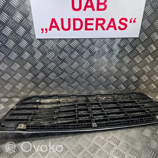 Mercedes-Benz S W220 Griglia anteriore A2208800583