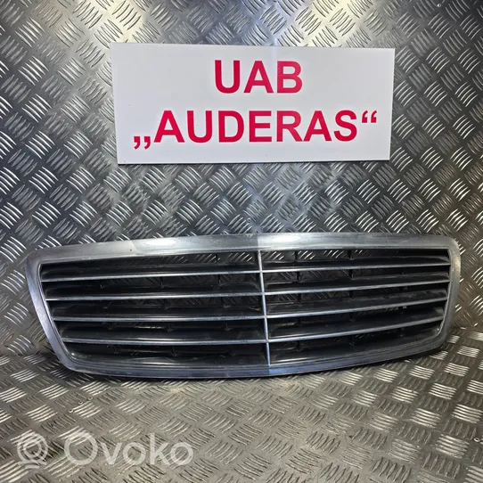 Mercedes-Benz S W220 Griglia anteriore A2208800583