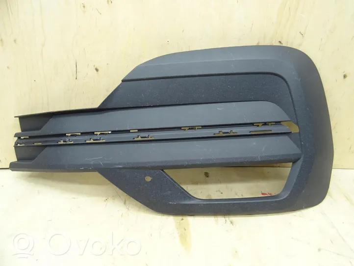 Volkswagen Multivan T6 Mascherina inferiore del paraurti anteriore 7LA807489