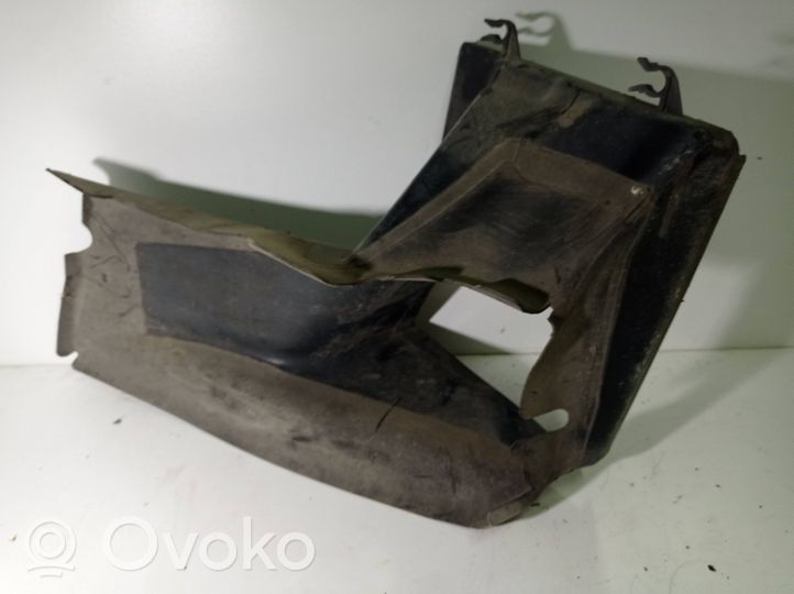 Audi A4 S4 B6 8E 8H Interkūlera radiators 8E0117335C