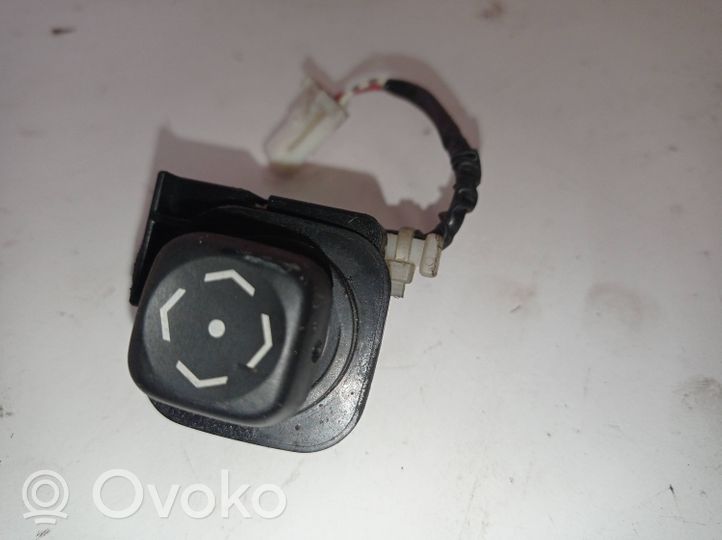 Toyota Avensis T250 Interruptor de memoria del asiento 