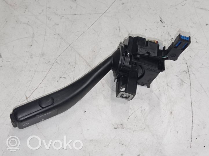 Volkswagen Jetta V Palanca de control del limpiaparabrisas 1K0953519C